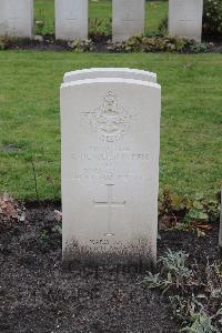 Berlin 1939-1945 War Cemetery - Henderson, Ralph